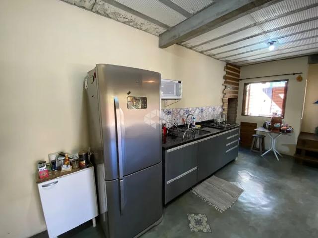 Casa com 2 quartos no rio tavares florianópolis/sc