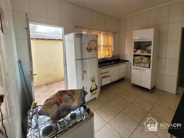 Casa com 2 quartos na Aviação Praia Grande/SP