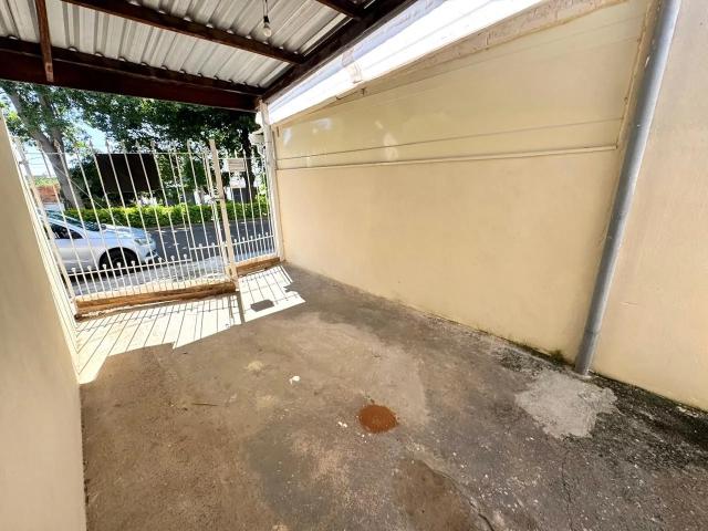 Casa com 2 quartos para alugar, 125 m² por R$ 1.672/mês Jardim Maria Rosa Campinas/SP