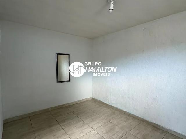 Casa com 2 quartos para alugar