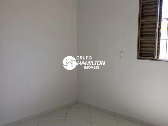 Casa com 2 quartos para alugar