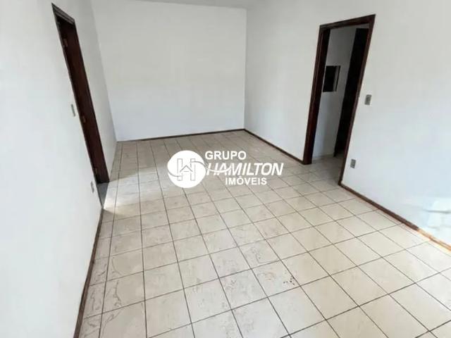 Casa com 2 quartos para alugar