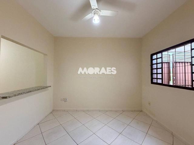 Casa com 2 quartos para alugar, 60 m² por R$ 1.450/mês Vila Industrial Bauru/SP