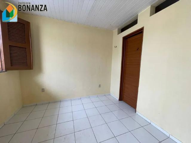 Casa com 2 Quartos para alugar, 70m² Álvaro Weyne