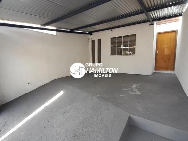 Casa com 2 quartos para alugar