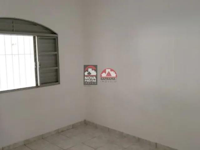 Casa com 2 Quartos para alugar, 90m² Conjunto Residencial Vale Dos Pinheiros