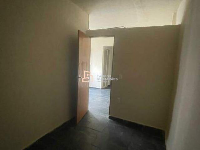 Casa com 2 quartos para alugar no bairro Candelária, 45m²