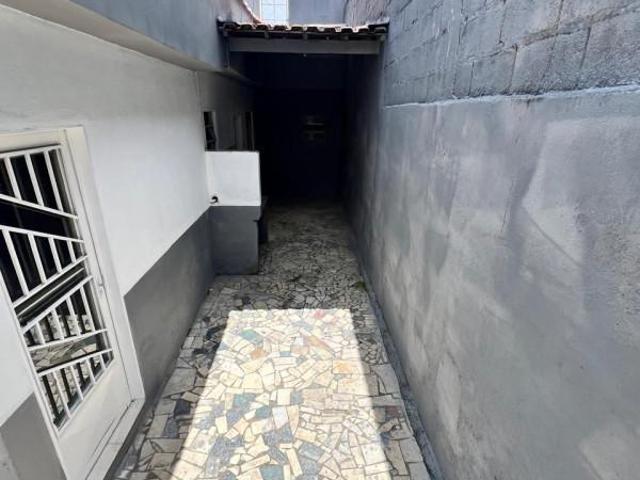 Casa com 2 quartos para alugar no bairro Conjunto Habitacional Centenário, 60m²
