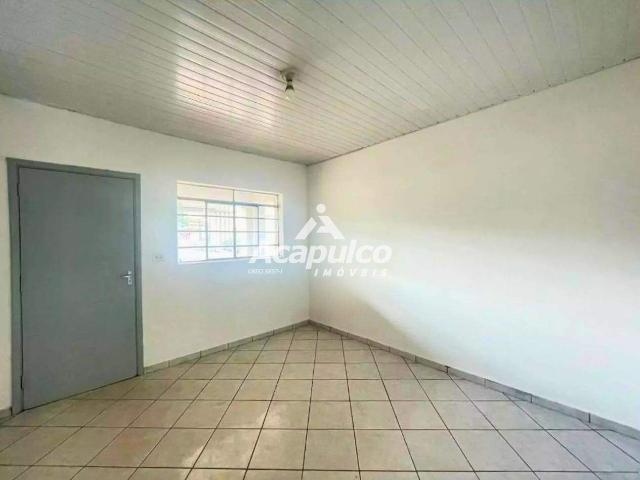 Casa com 2 quartos para locação no Jardim Girassol em Americana/SP