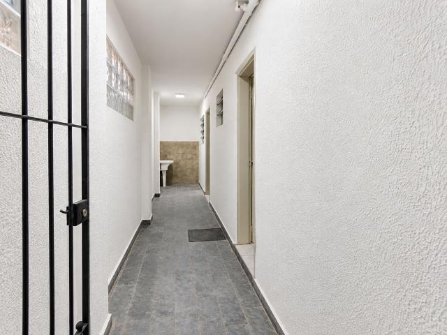 Casa com 2 Quartos para Locação no Jardim São Rafael