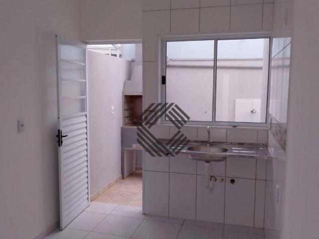 Casa com 2 quartos, quintal com churrasqueira à venda, 48 m² por R$ 285.000 Vossoroca Votorantim