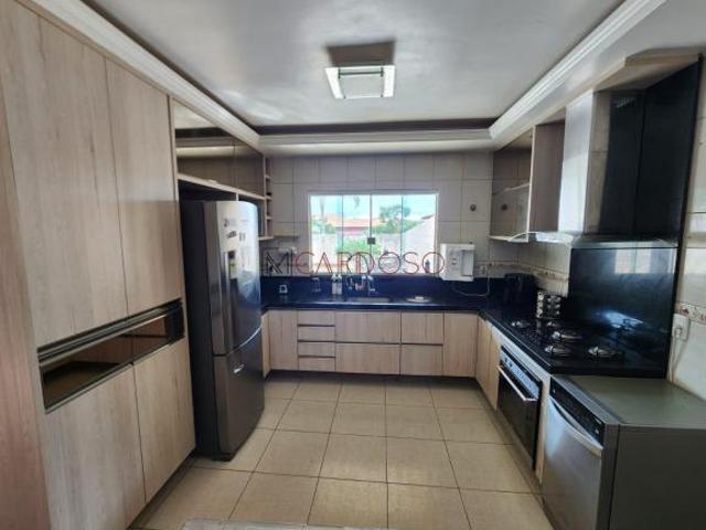 Casa com 2 Suítes, Escritório e 400 m² em Condomínio Consolidado, Riacho Fundo II, Kanegae
