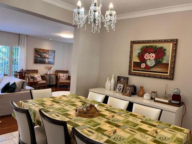 Casa com 332m² 04 Quartos 2suíte 03 Salas Área Gourmet Jardim Bonfiglioli