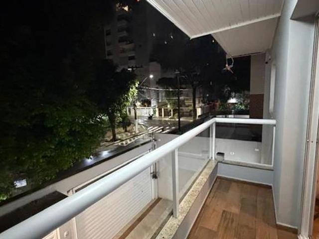 CASA COM 350,00 m² GONZAGA SANTOS SP