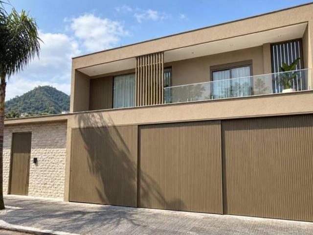 CASA COM 355,00 m² FORTE PRAIA GRANDE SP