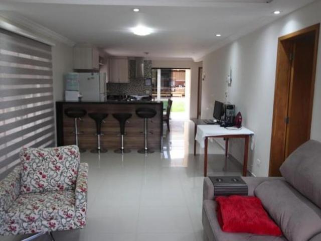 Casa com 359m² 3 quartos, à venda, no bairro Contenda em São José dos Pinhais