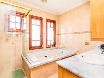Casa com 362m² no bairro Jardim Lindóia
