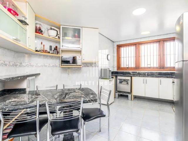 Casa com 362m² no bairro Jardim Lindóia