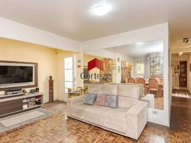 Casa com 370m² 3 quartos, à venda, no bairro Xaxim em Curitiba