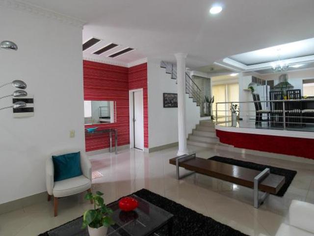 Casa com 380 m² e 4 quartos à venda em Parque dos Príncipes