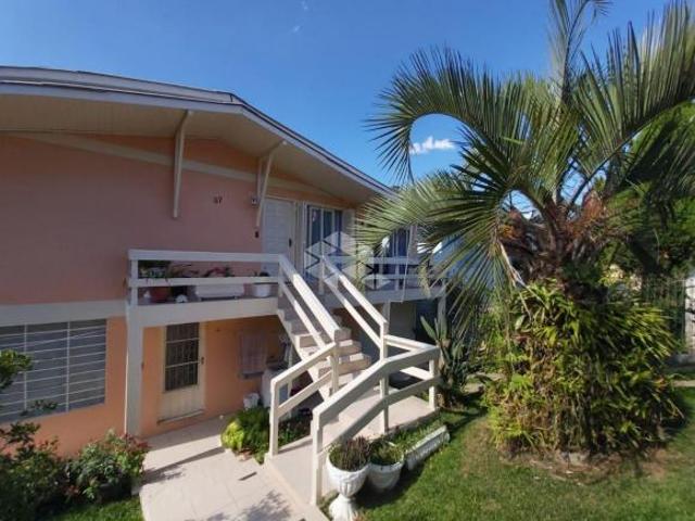 Casa com 3 Moradias, ideal famílias grandes ou para Investidores