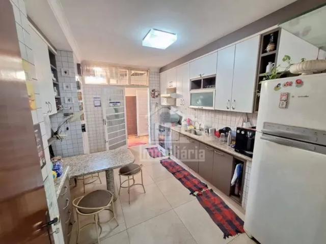 Casa com 3 dormitórios para alugar, 240 m² por R$ 4.900/mês Jardim Palma Travassos Ribeirão Pret