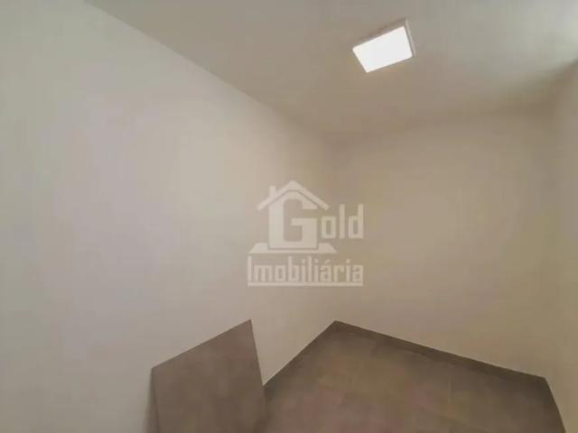 Casa com 3 dormitórios para alugar, 300 m² por R$ 3.338,00/mês Jardim Macedo Ribeirão Preto/SP