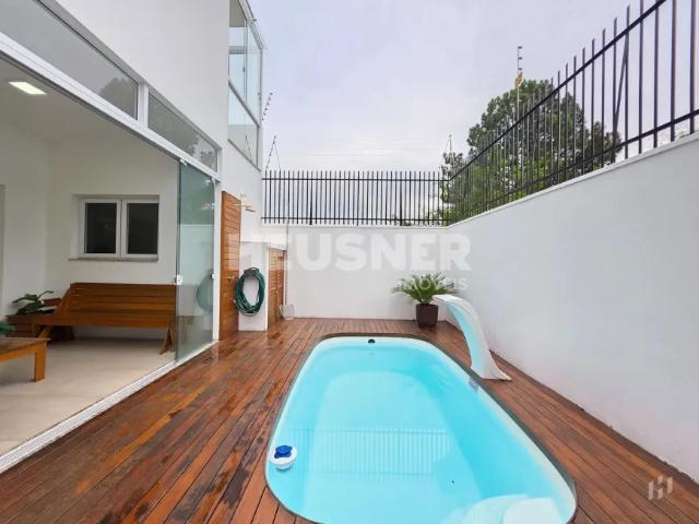 Casa com 3 dormitórios à venda, 148 m² por R$ 999.000,00 Hamburgo Velho Novo Hamburgo/RS