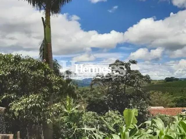 Casa com 3 Dormitórios à Venda no Centro de Conceição da Aparecida – Excelente L