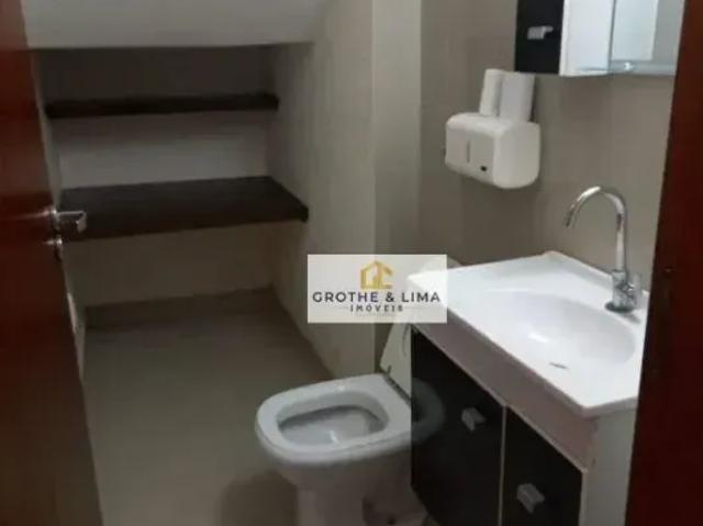 Casa com 3 dormitórios à venda, 239 m² por R$ 700.000,00 Santana São José dos Campos/SP
