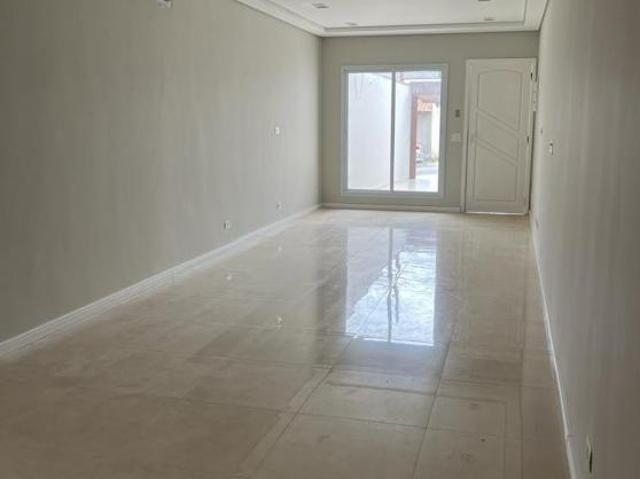 Casa com 3 dormitórios na Sabará