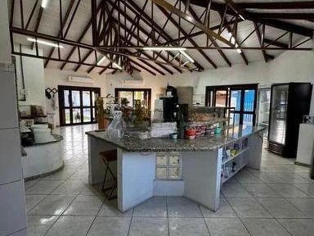 Casa com 3 dormitórios no no centro de Gravataí