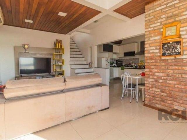Casa com 3 dormitórios no bairro Cascata, Porto Alegre