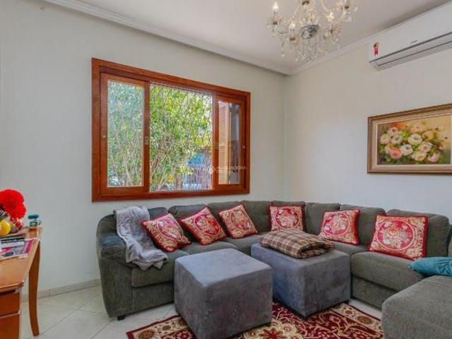 Casa com 3 dormitórios no bairro São Jose!