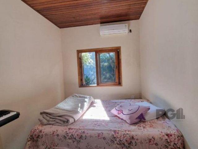 Casa com 3 dormitórios no bairro Sarandi