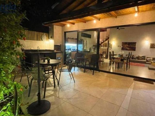 Casa com 3 dormitórios à venda, 103 m² por R$ 2.200.000,00 Paúba São Sebastião/SP