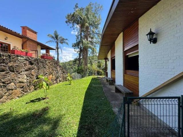 Casa com 3 dormitórios à venda, 129 m² por R$ 1.100.000,00 Parque Das Cascatas Atibaia/SP