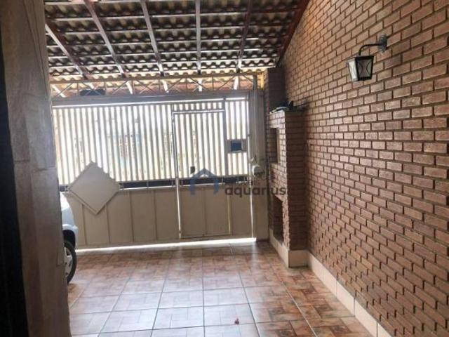 Casa com 3 dormitórios à venda, 135 m² por R$ 600.000,00 Centro Jacareí/SP