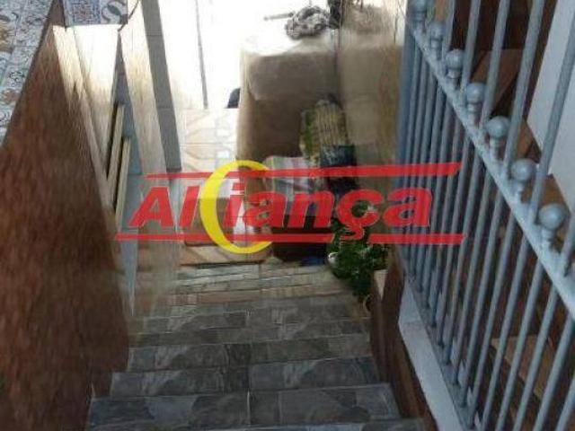 Casa com 3 dormitórios à venda, 135 m² por R$ 640.000 Jardim Flor da Montanha Guarulhos/SP CÓD