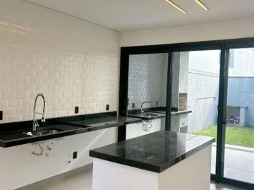 Casa com 3 dormitórios à venda, 136 m² por R$ 940.000 Residencial Terras da Estância Ala do Bosq