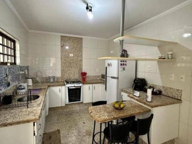 Casa com 3 dormitórios à venda, 138 m² por R$ 750.000 Mogi Moderno Mogi das Cruzes/SP