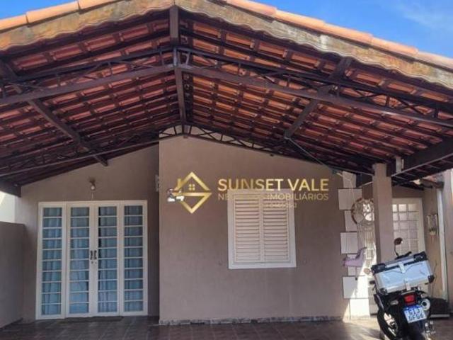 Casa com 3 dormitórios à venda, 130 m² por R$ 450.000,00 Parque Califórnia Jacareí/SP