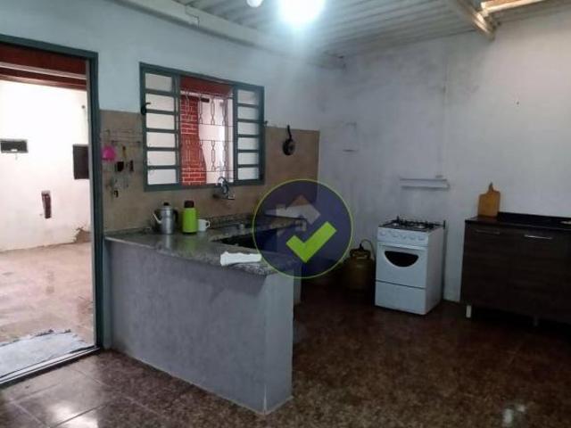 Casa com 3 dormitórios à venda, 140 m² por R$ 150.000,00 Centro Areiópolis/SP