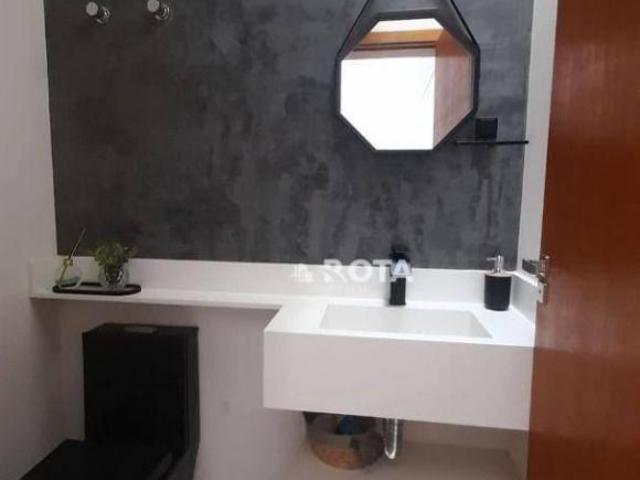 Casa com 3 dormitórios Cond. Jardim dos Lírios Paulínia