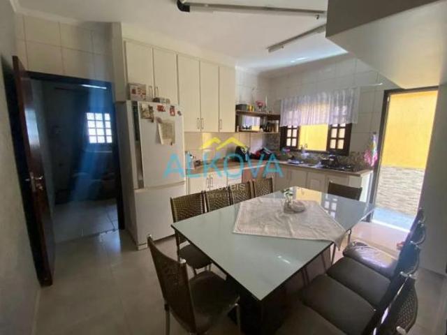 Casa com 3 dormitórios à venda, 150 m² por R$ 620.000 Residencial Bosque dos Ipês São José dos C