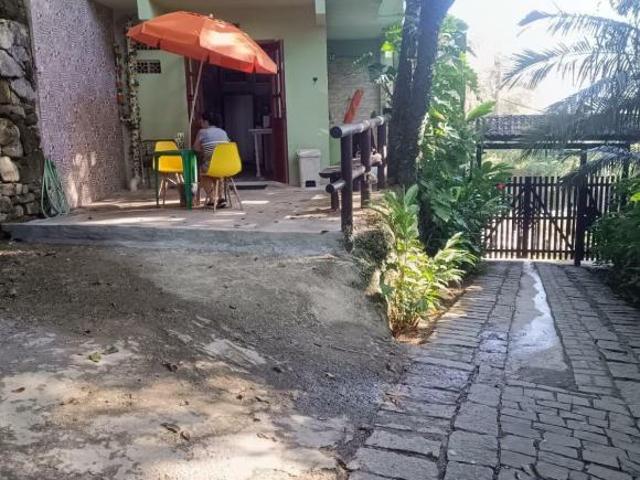 Casa com 3 dormitórios à venda, 160 m² por R$ 1.200.000,00 Camburi São Sebastião/SP