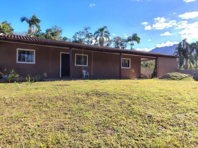 Casa com 3 dormitórios à venda, 160 m² por R$ 380