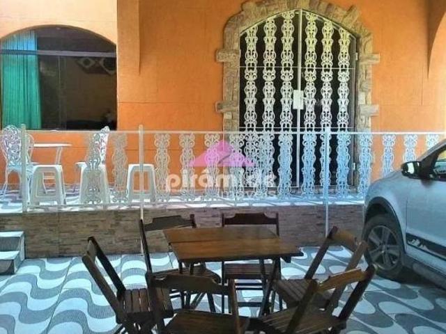 Casa com 3 dormitórios à venda, 160 m² por R$ 650.000,00 São Francisco São Sebastião/SP