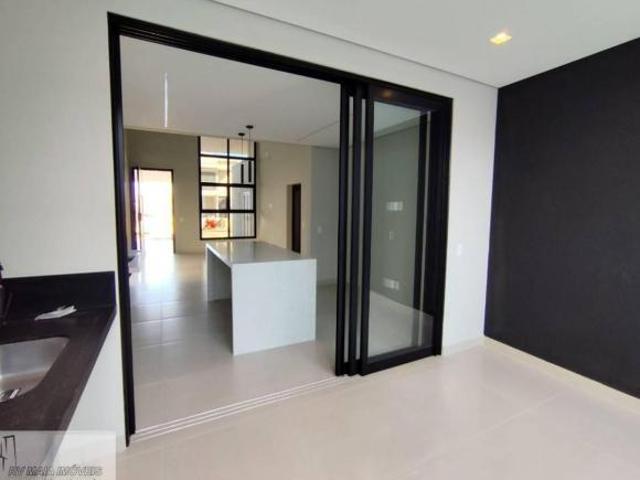 Casa com 3 dormitórios à venda, 162 m² por R$ 1.700.000,00 Condomínio Terras Alpha Nova Esplanada