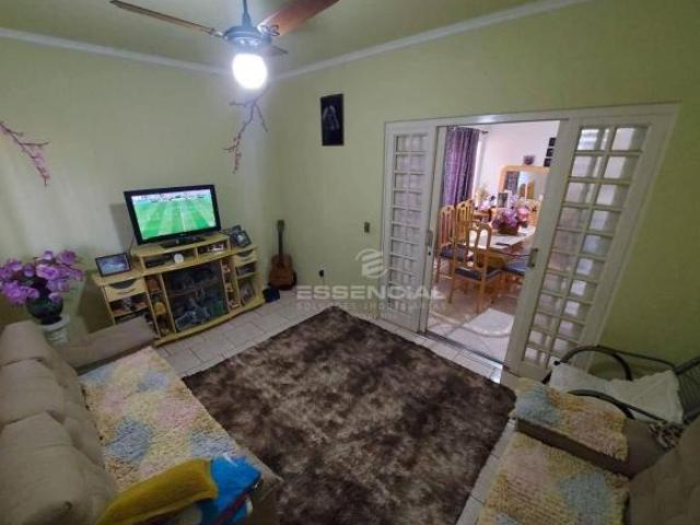 Casa com 3 dormitórios à venda, 175 m² por R$ 535.000,00 Jardim Flamboyant Botucatu/SP